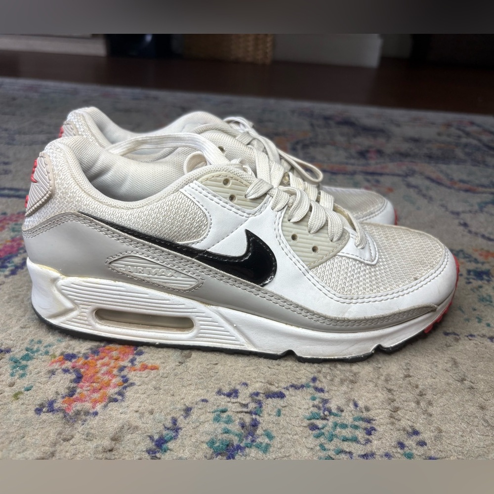 Nike
(WMNS) Nike Air Max 90 'Light Iron Ore Black. Size 8